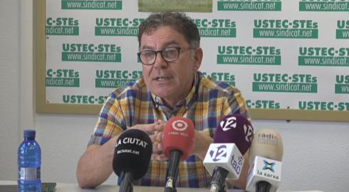 El portaveu d'USTEC·STEs a Tarragona, Juan Carlos Feijoos.