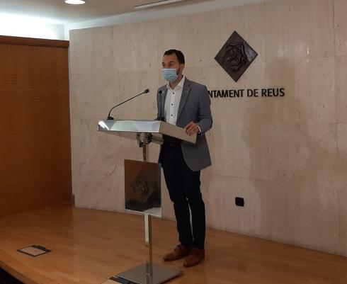 Daniel Rubio regidor de Medi Ambient de l'Ajuntament de Reus en roda de premsa