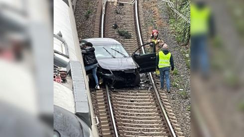 cotxe accident via tren